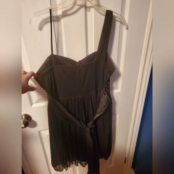 BLACK DRESS - Picture 2 of 2